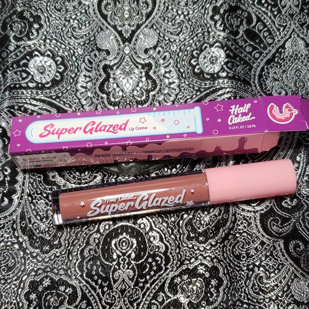 NIB Half Caked Super Glazed lip cream Slight Work